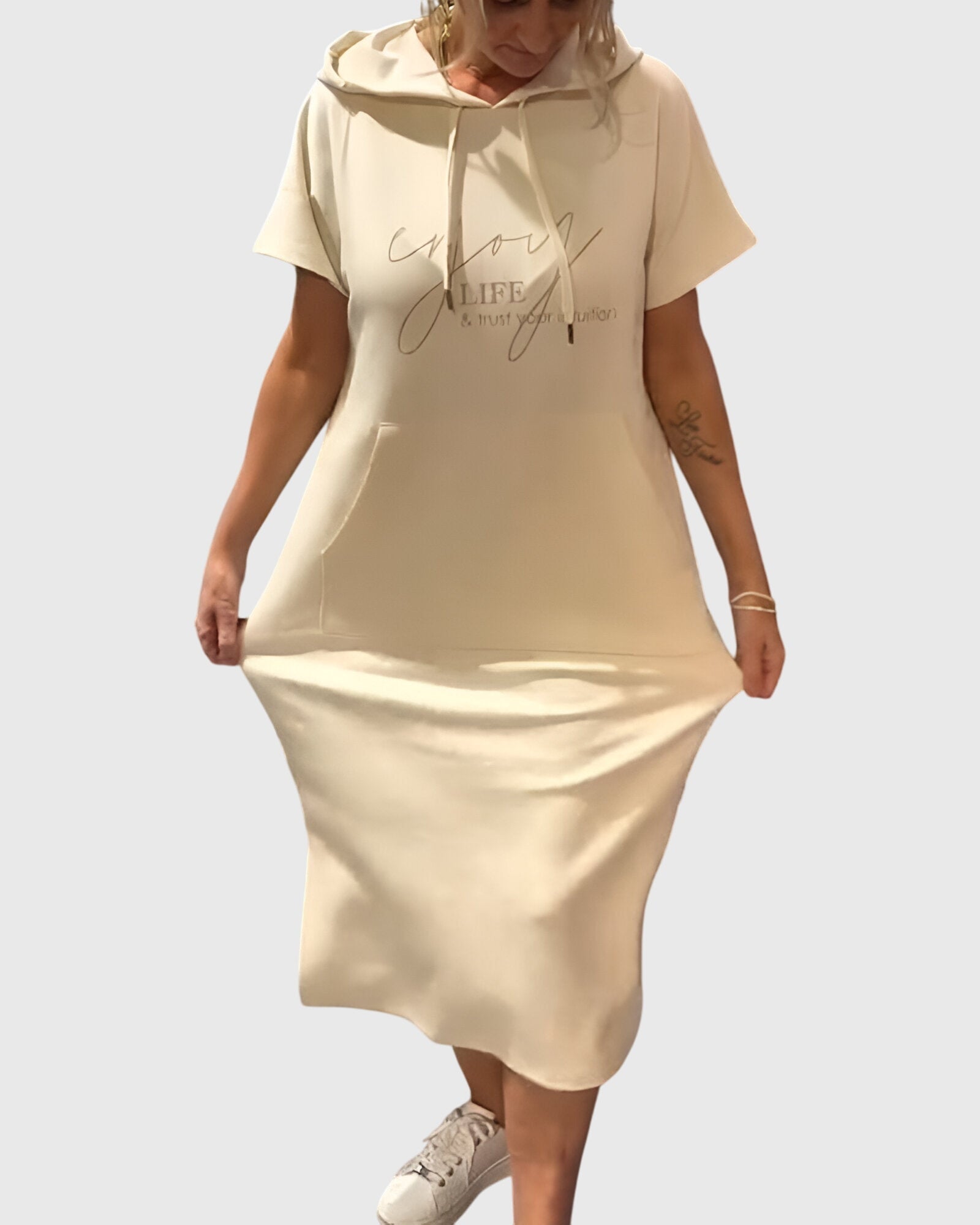 Stella – Short Sleeve Midi Hoodie Dress