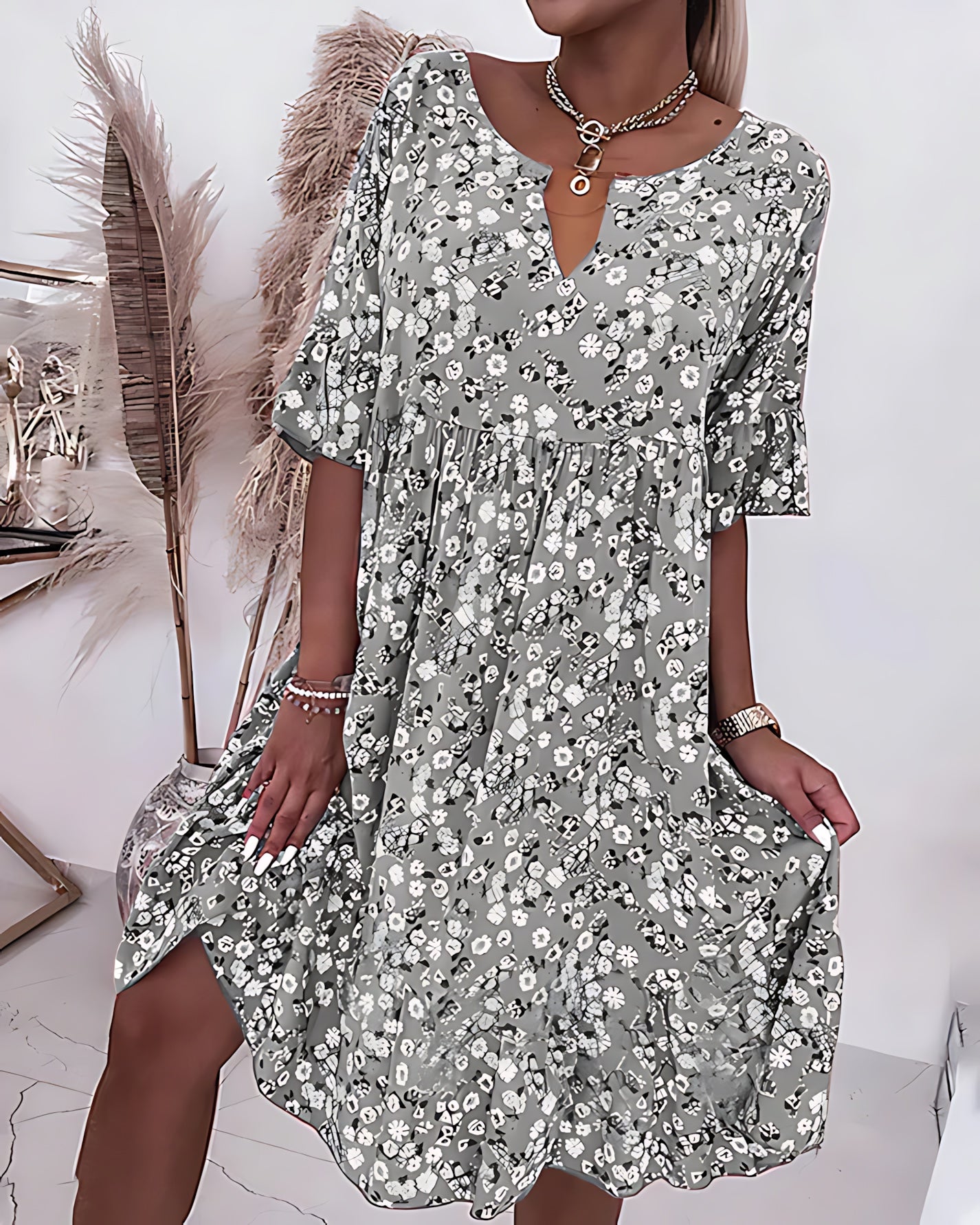 Rosalie – Ditsy Floral V Neck Ruffle Sleeve Mini Dress