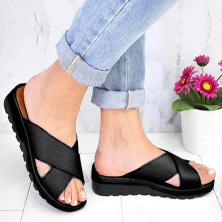 Maeve – Metallic Cross Strap Platform Slide Sandals