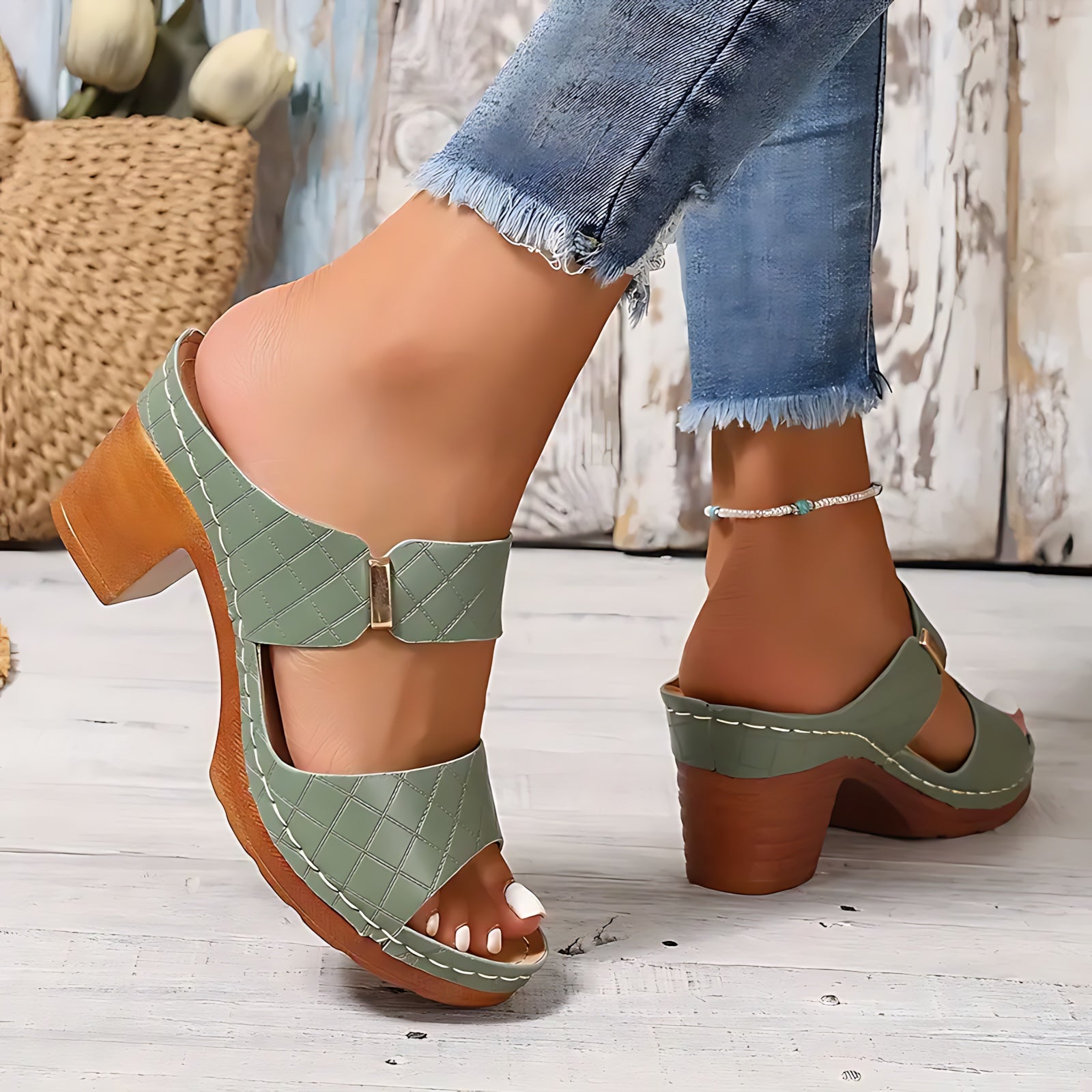 Evelyn – Ankle Strap Chunky Block Heel Sandals