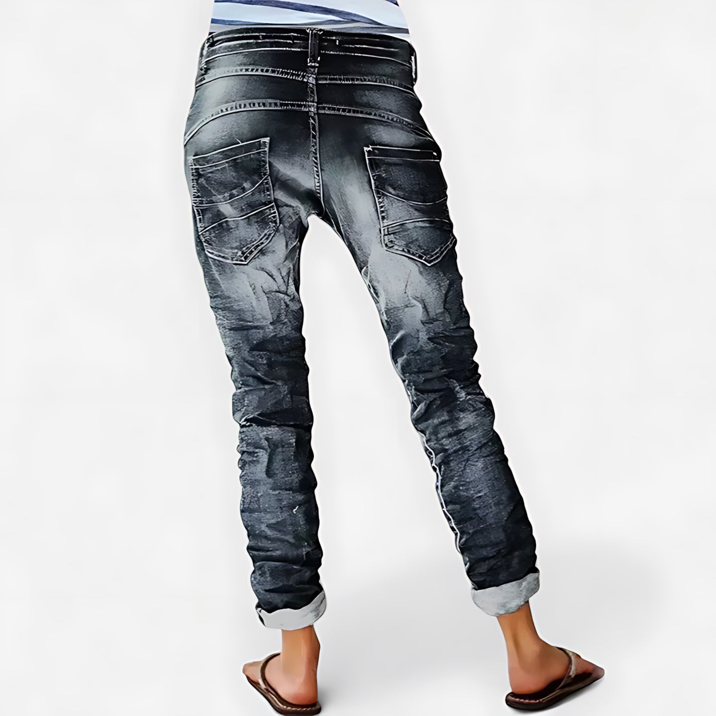 Ruby – Slouchy Distressed Jogger Jeans